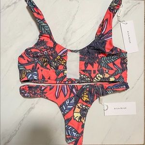AILA BLUE - Brand New Coral Color Bikini Top & Bottom - Medium